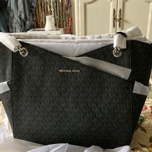 Michael Kors Jet Set Black Travel Shoulder bag